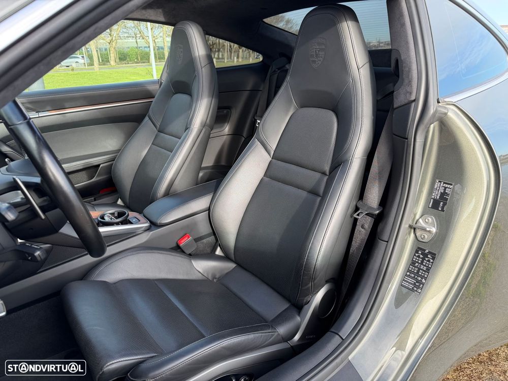 Porsche 911 (992) Carrera 4S PDK - 16