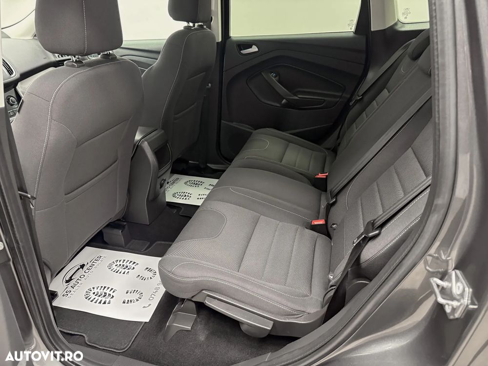 Ford Kuga 1.5 EcoBoost 2x4 Trend - 19