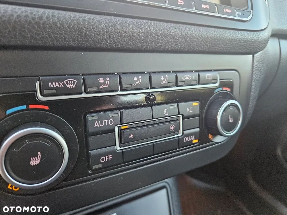 Volkswagen Golf Plus 1.6 TDI Comfortline - 15