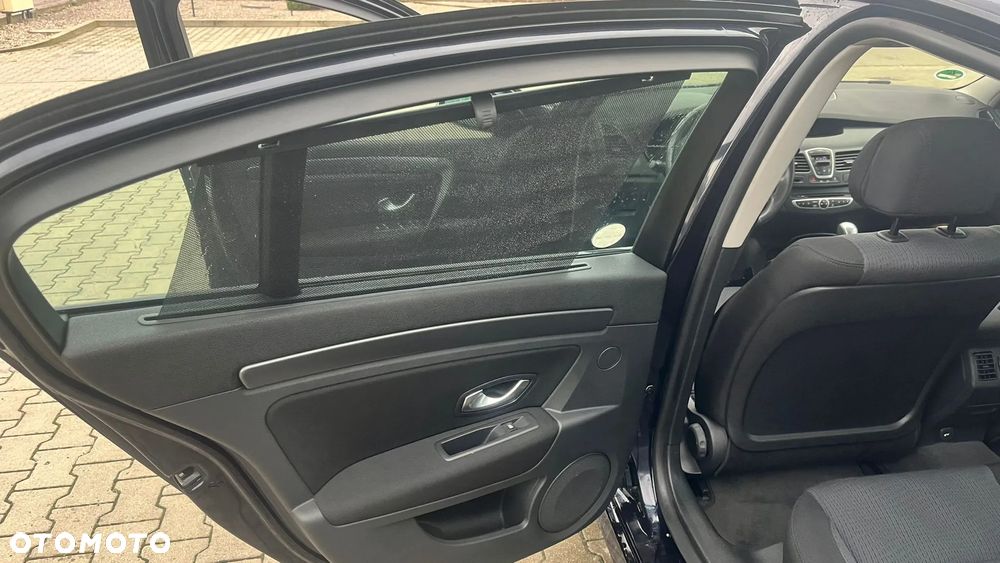 Renault Laguna 2.0 DCi Dynamique - 11