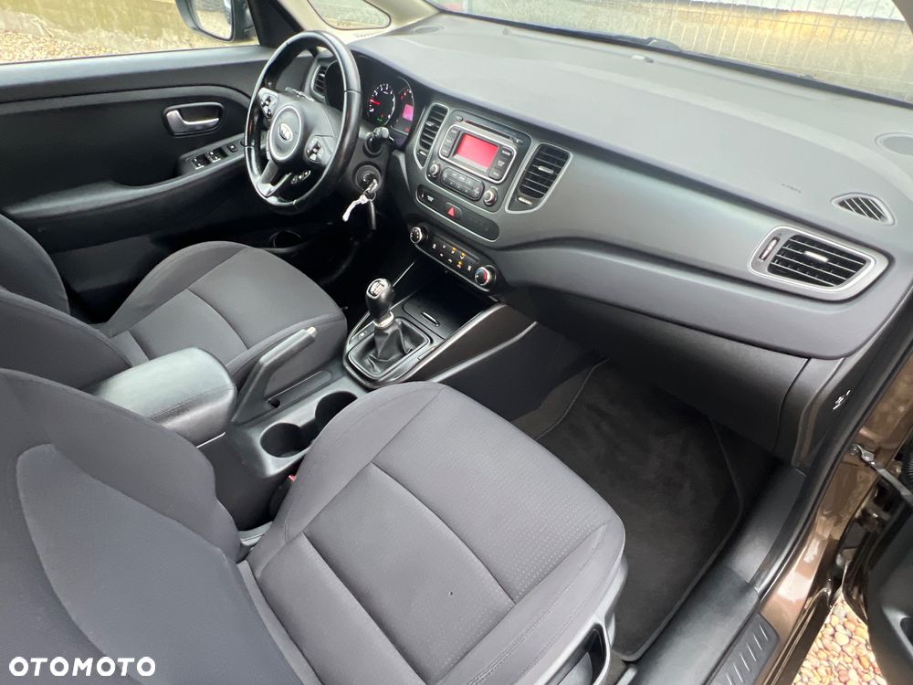 Kia Carens 1.6 GDI Dream Team Edition - 22