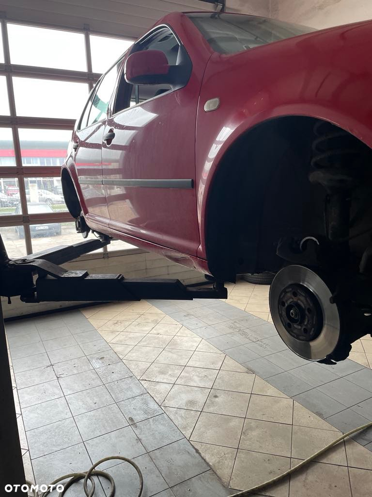 Volkswagen Golf - 13