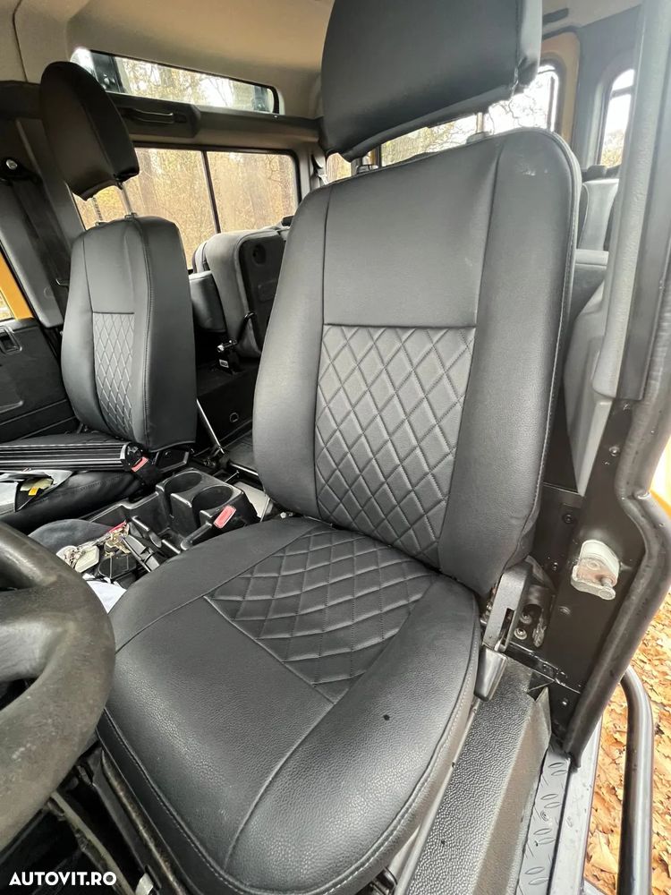 Land Rover Defender 90 S/T - 9
