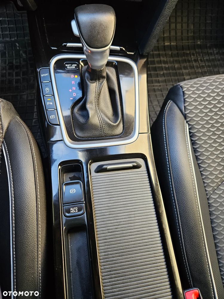 Kia XCeed - 18