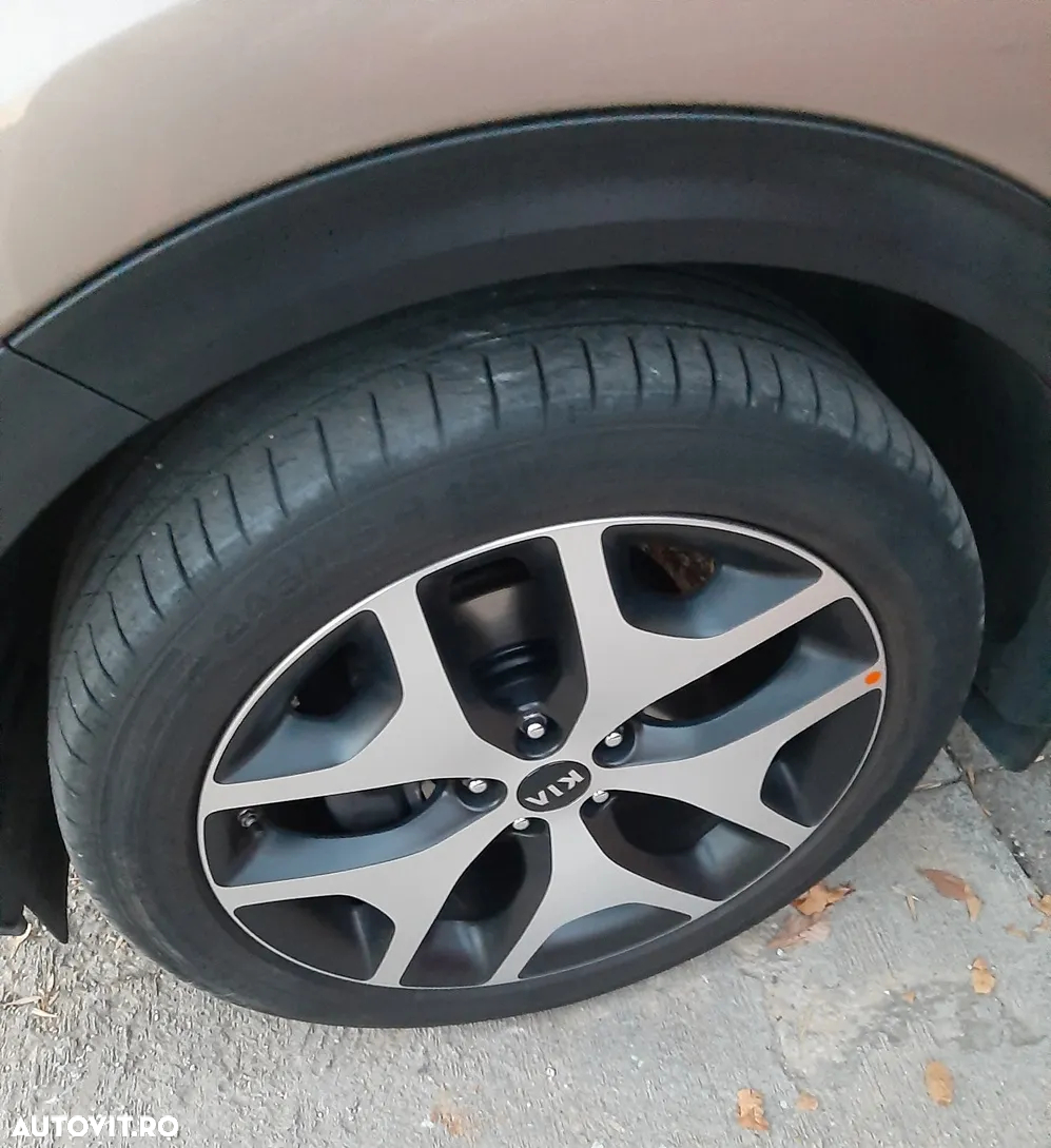 Kia Sportage 1.6 T-GDI 6MT 4x4 GT Line - 15