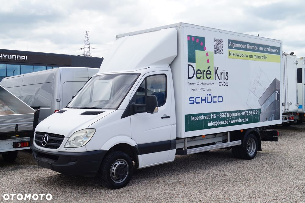 Mercedes-Benz Sprinter - 2
