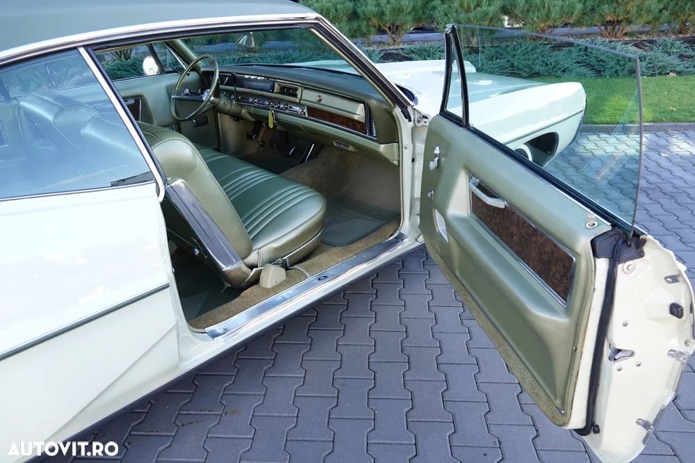 Pontiac Bonneville - 32