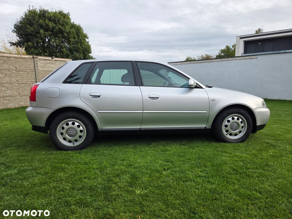 Audi A3 Sportback - 5