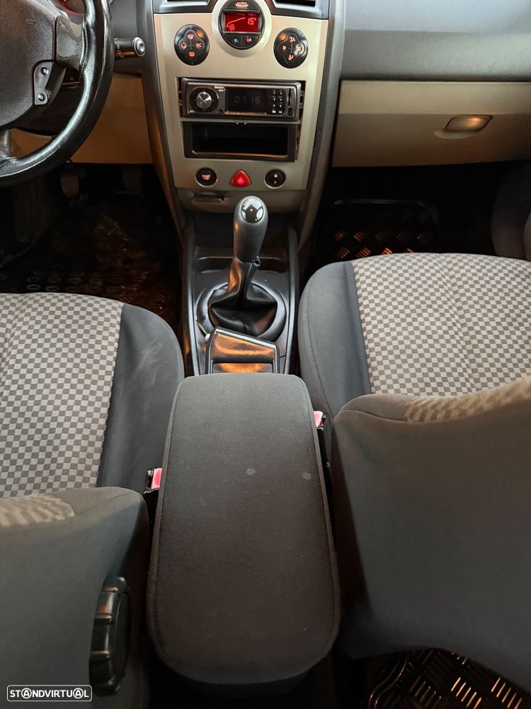 Renault Mégane Break 1.5 dCi C Dynamique - 19