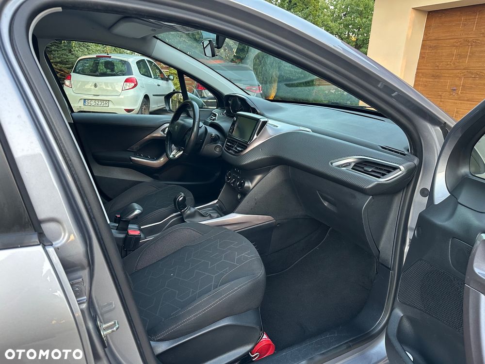 Peugeot 2008 PureTech 82 Style - 18