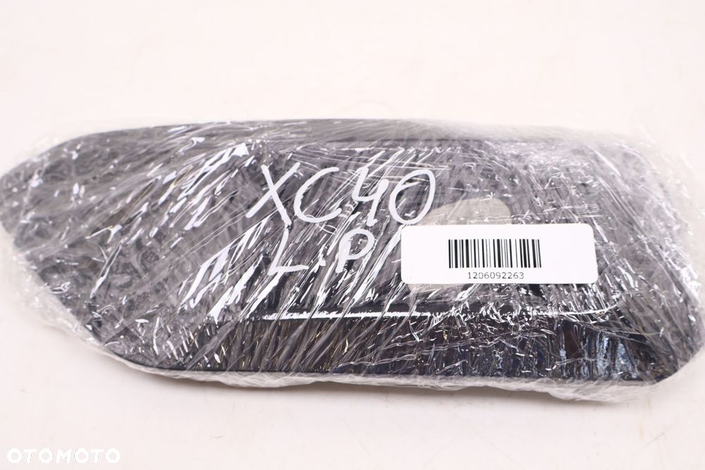 VOLVO XC40 KRATKA ZDERZAKA RAMKA HALOGENU LEWA PRZÓD 31449343 - 6