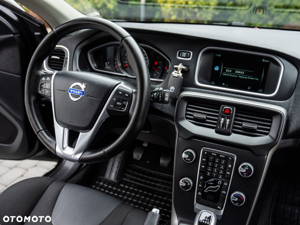 Volvo V40 D2 - 39