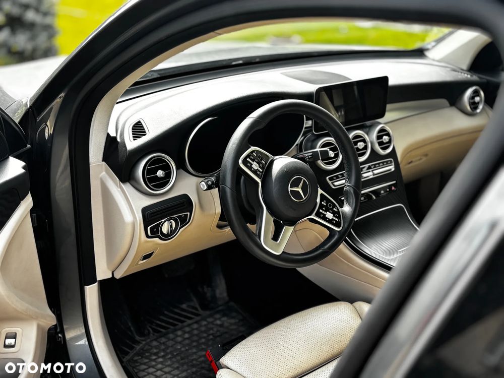 Mercedes-Benz GLC 200 4-Matic - 5