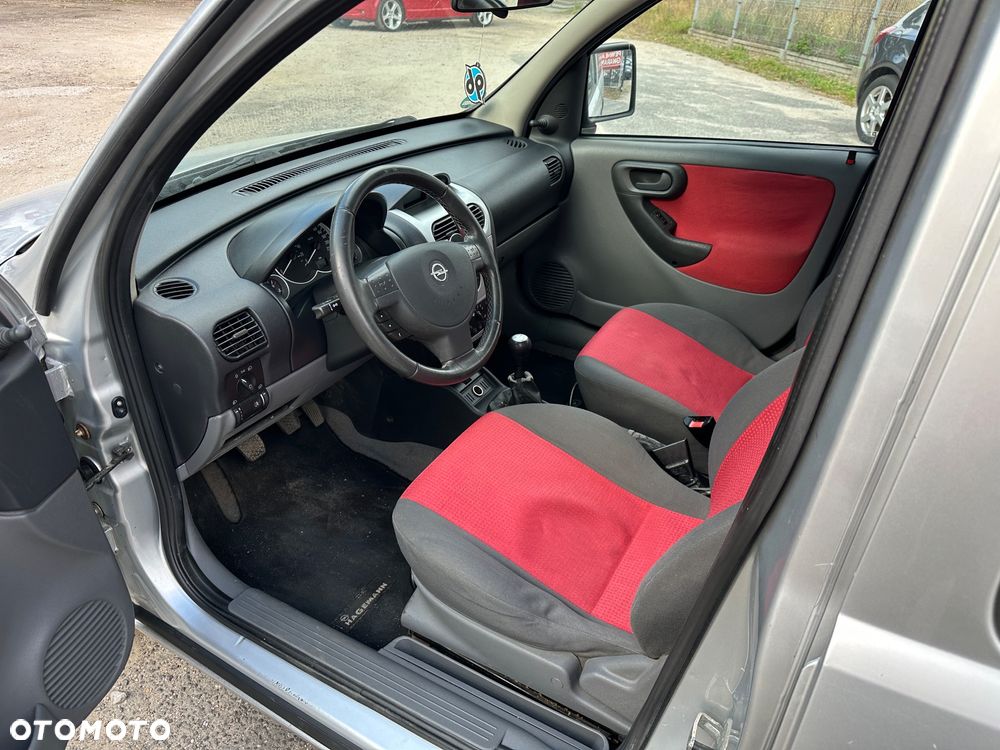 Opel Combo Tour 1.6 - 13
