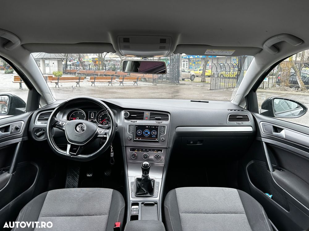 Volkswagen Golf 1.6 TDI Comfortline - 5