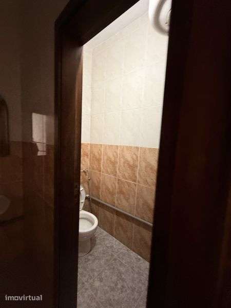 Espaço Comercial para venda em Gaia - Grande imagem: 5/5