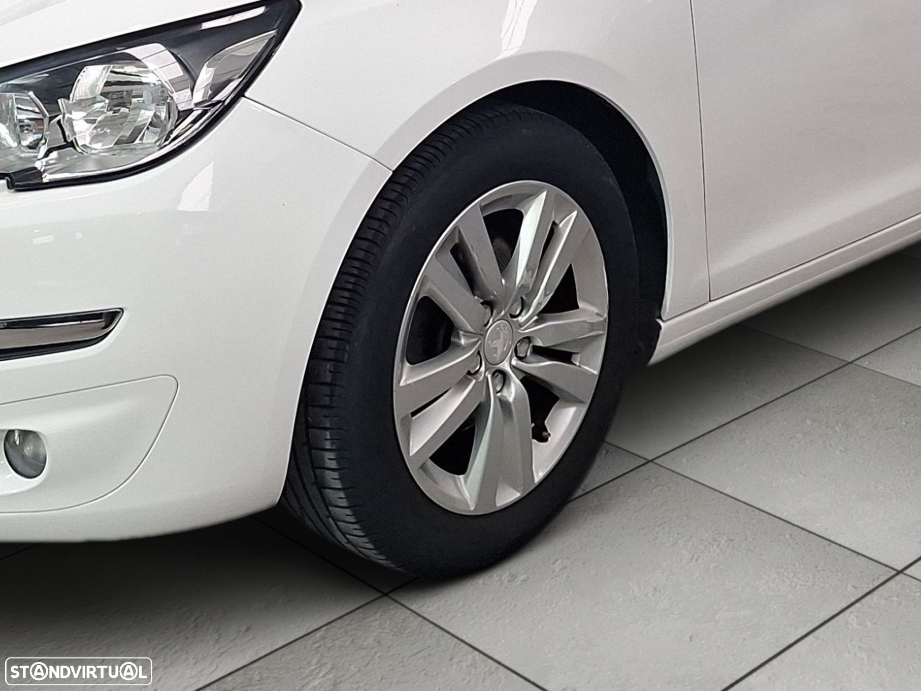 Peugeot 308 1.6 e-HDi Active - 6