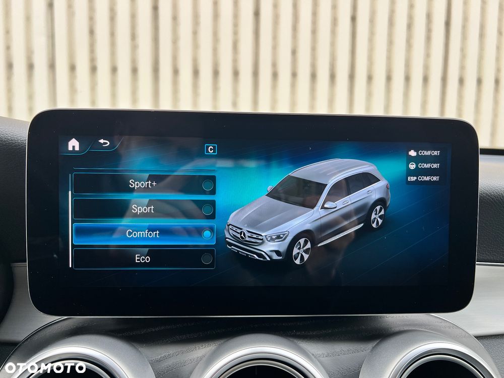 Mercedes-Benz GLC 200 4Matic 9G-TRONIC - 33