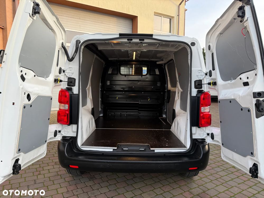 Toyota Proace 2,0 L2H1 - 9