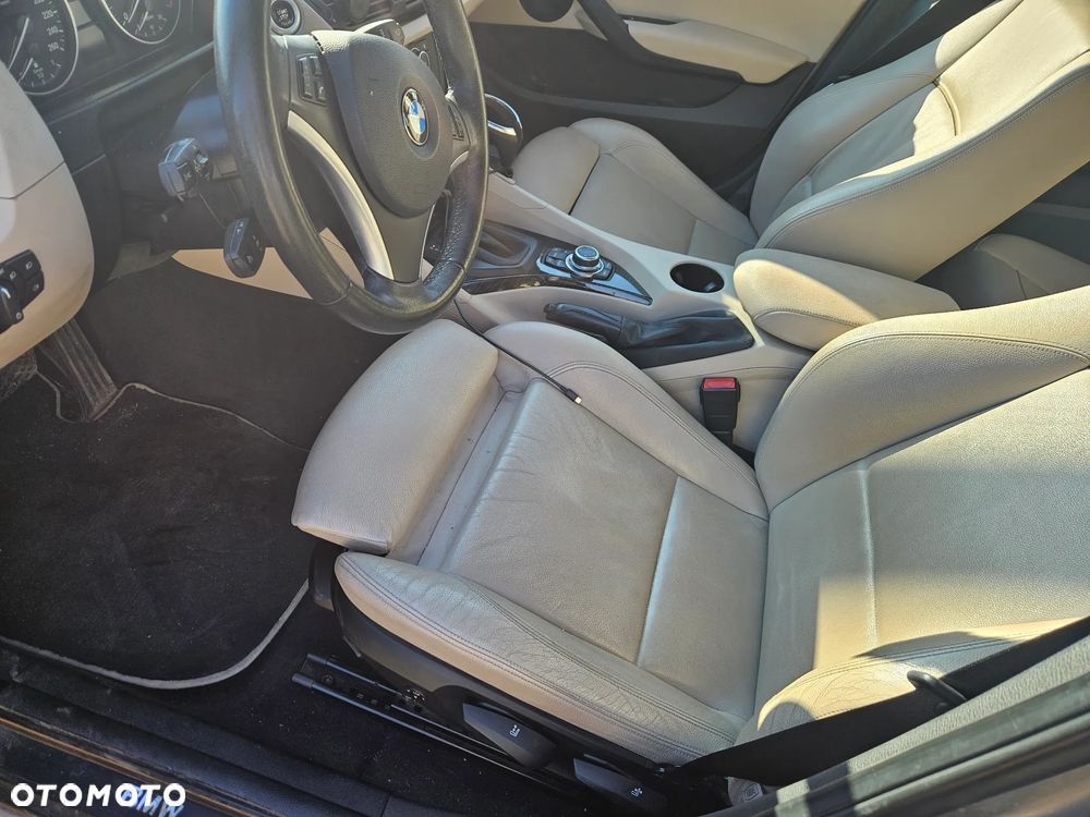BMW X1 xDrive20d - 15