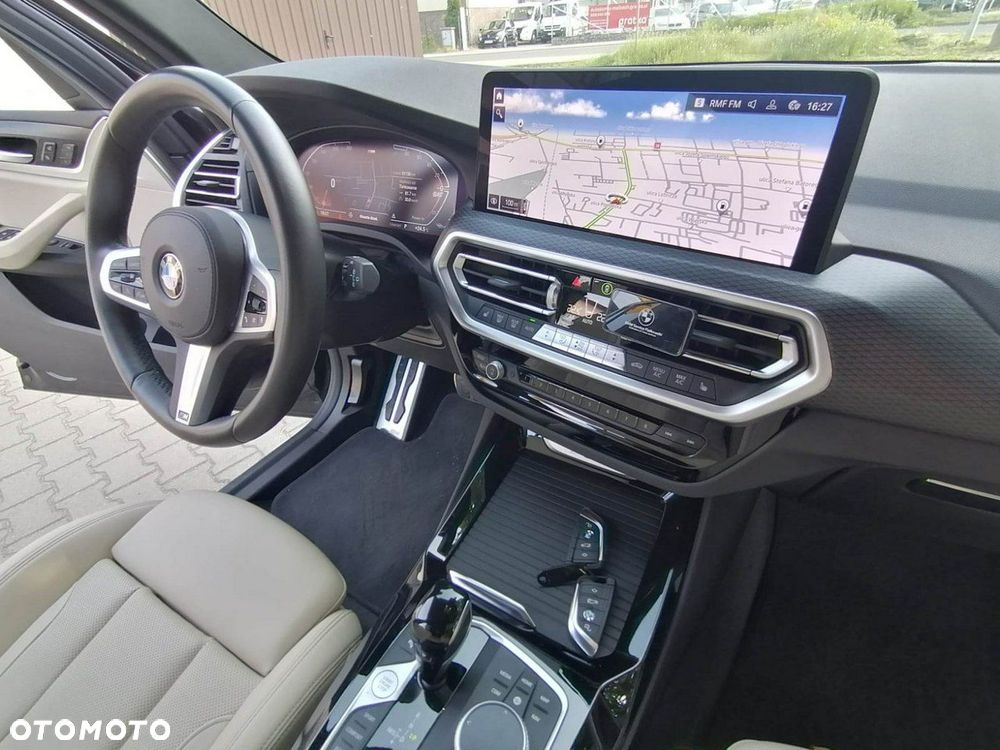 BMW iX3 - 24