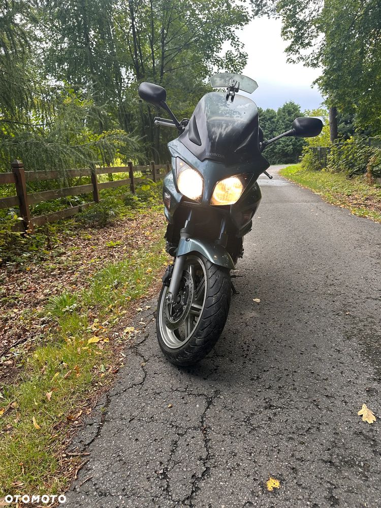 Honda CBF - 4