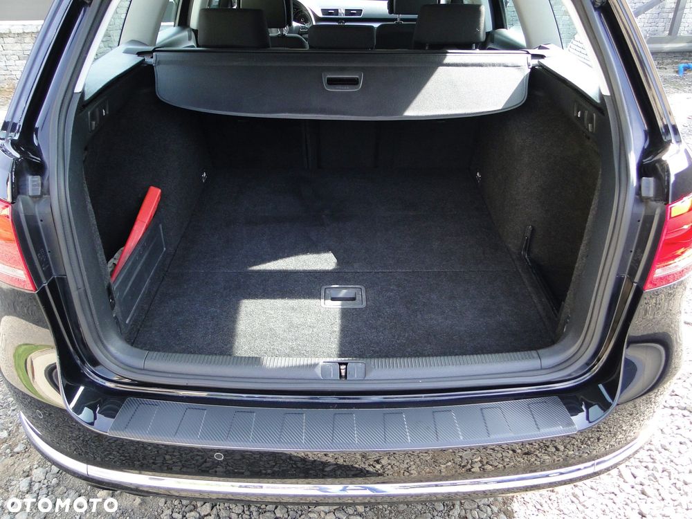 Volkswagen Passat 2.0 TDI Comfortline - 14