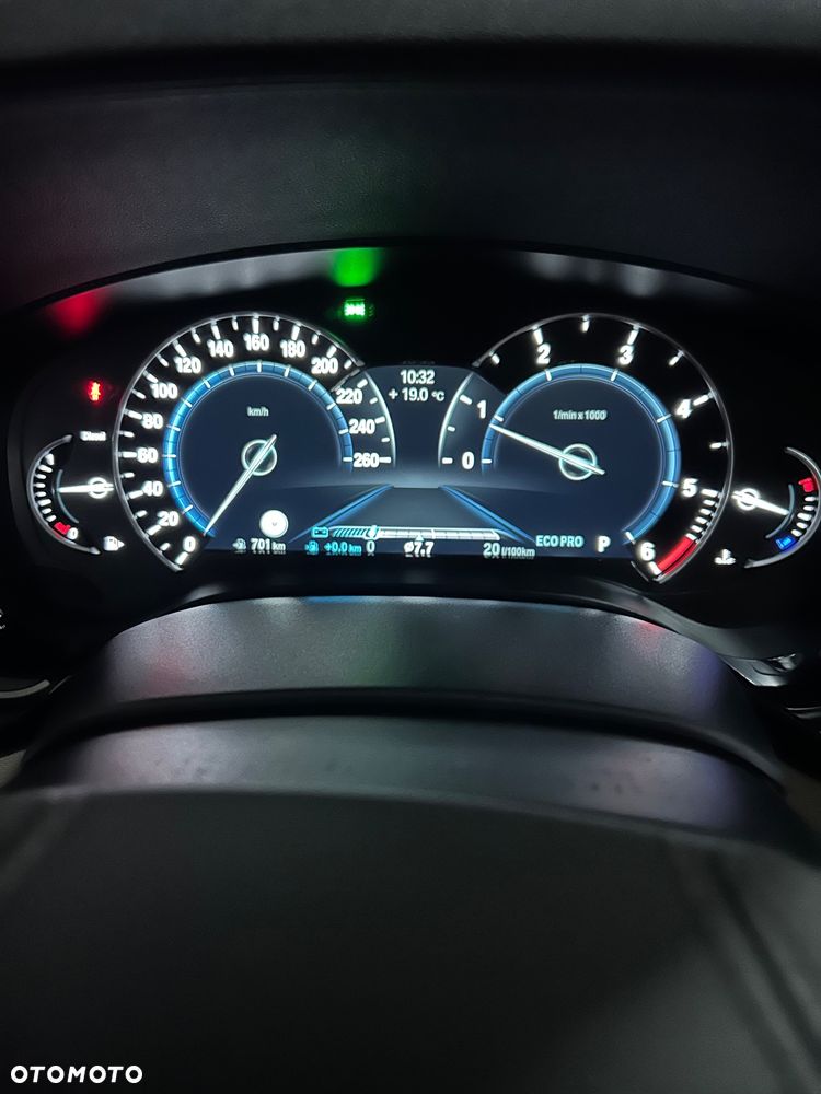 BMW Seria 5 520d Luxury Line sport - 12