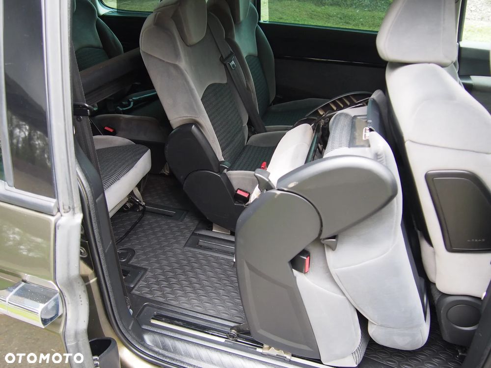 Citroën C8 2.0 HDi Exclusive - 28