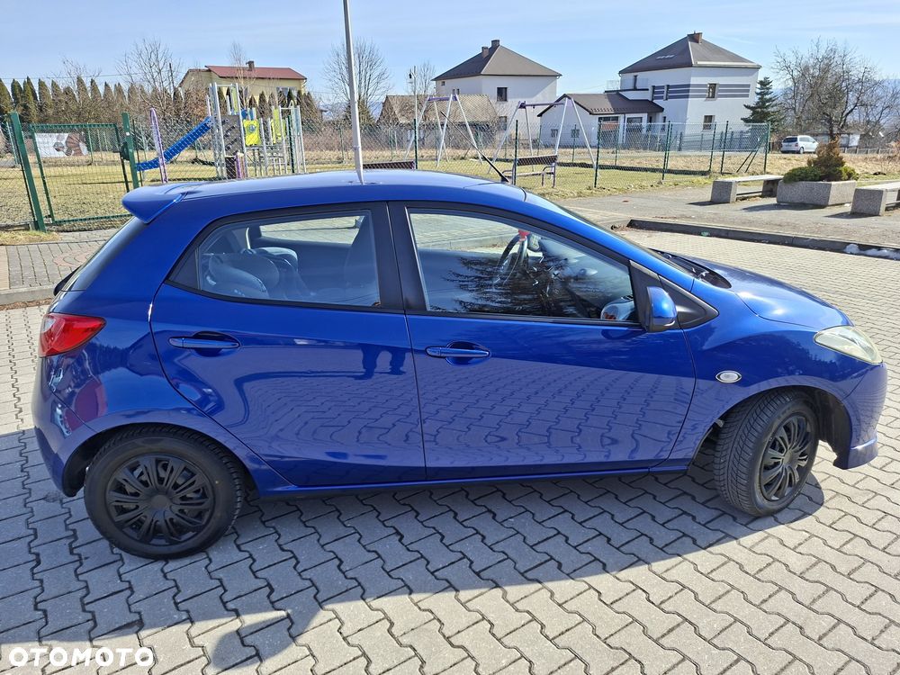 Mazda 2 - 6