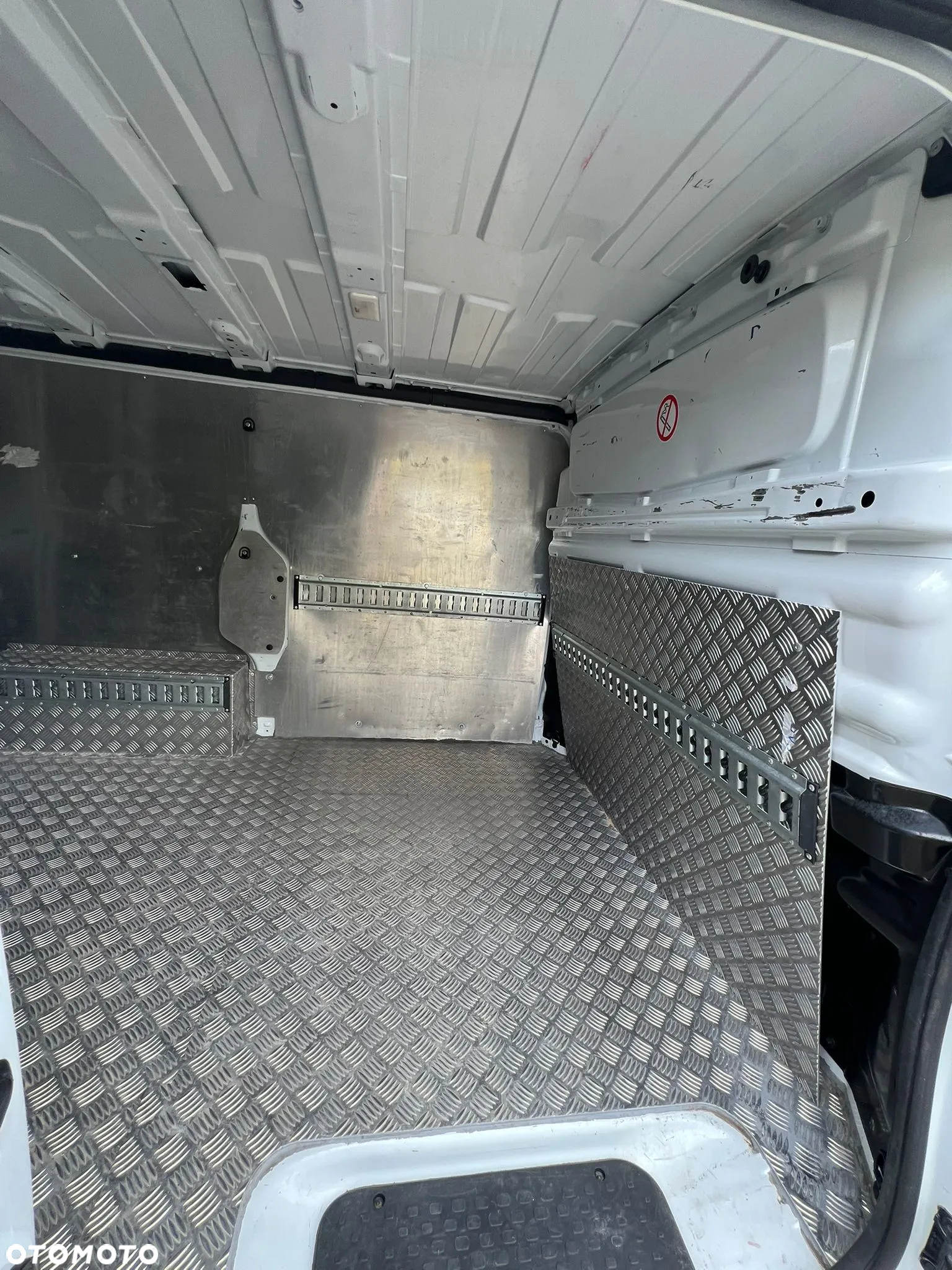 Opel Vivaro - 10