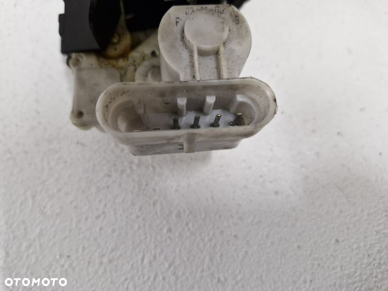 FIAT DOBLO 1 I ZAMEK DRZWI BOCZNYCH PRZESUWNYCH PRAWY TYŁ BOK 4 PIN - 3