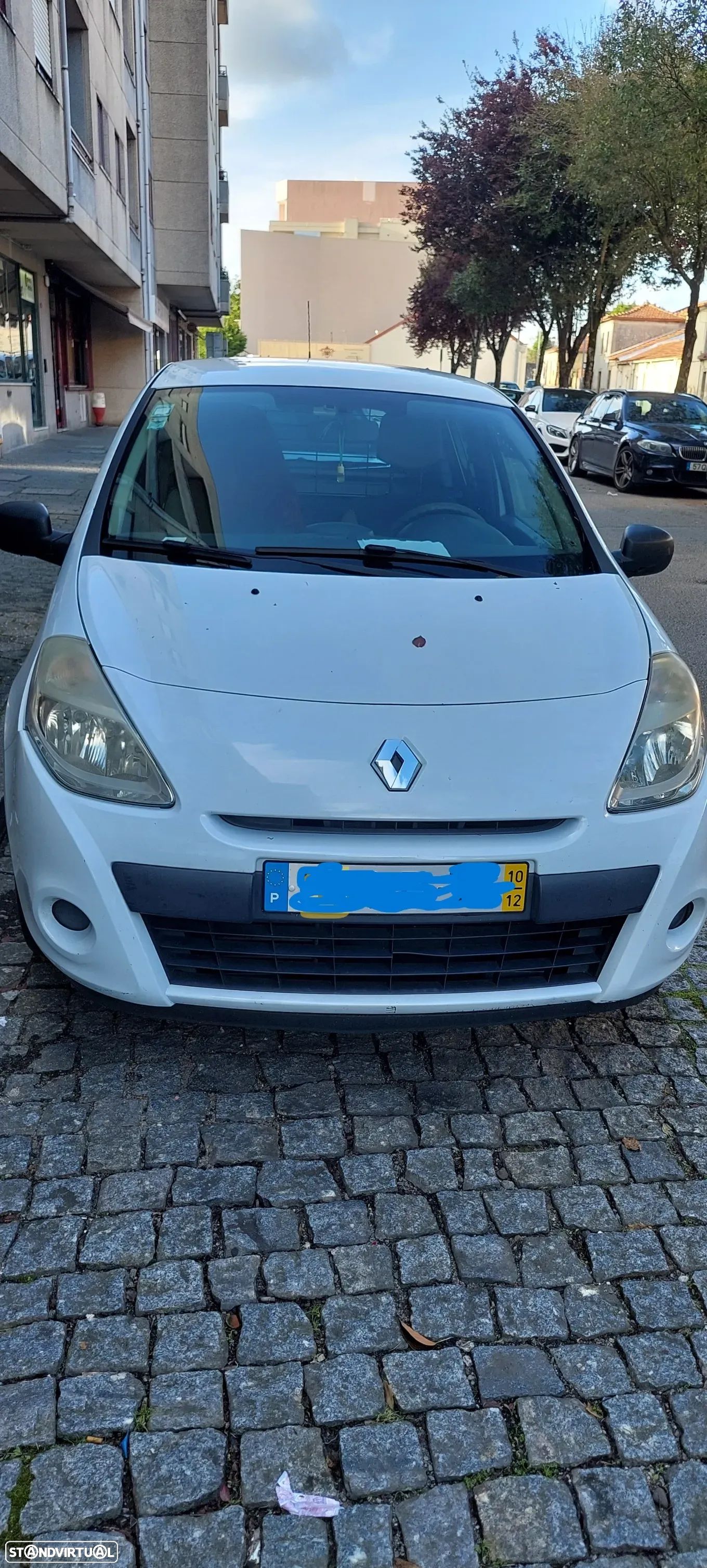 Renault clio - 1
