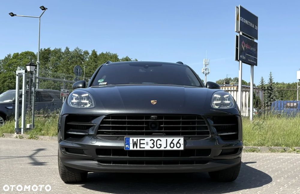 Porsche Macan - 2