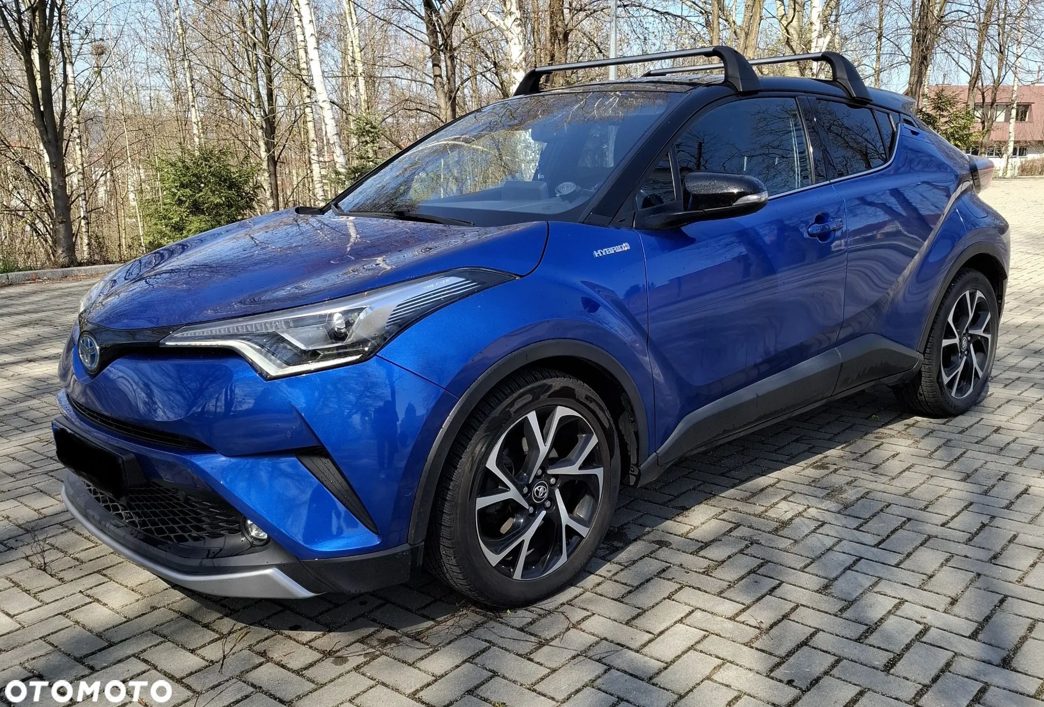 Toyota C-HR 1.8 Hybrid Neon Lime powered by JBL - 1