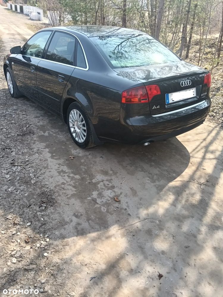 Audi A4 Limousine - 2