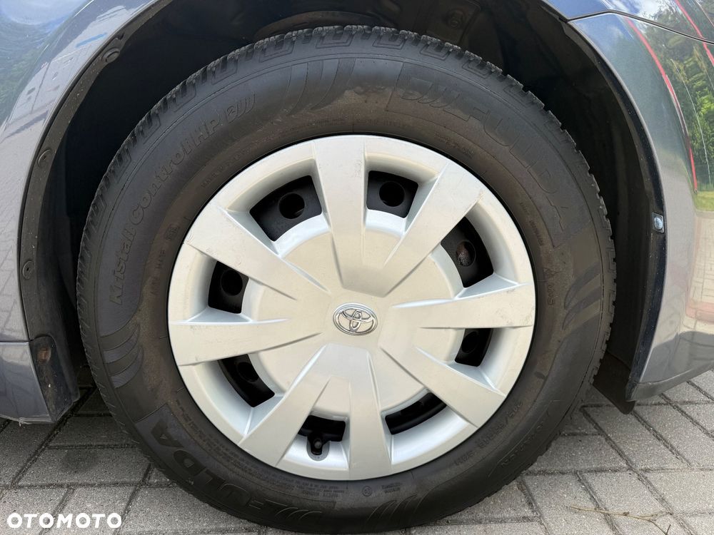 Toyota Avensis 2.0 Executive - 34