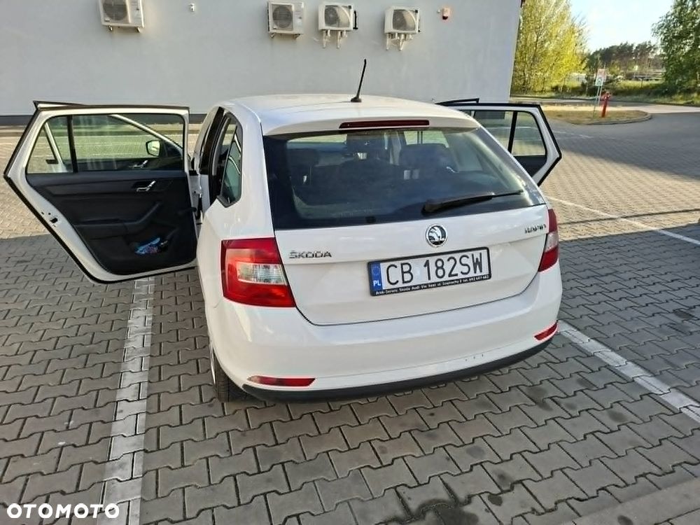 Skoda RAPID 1.2 TSI Edition - 10