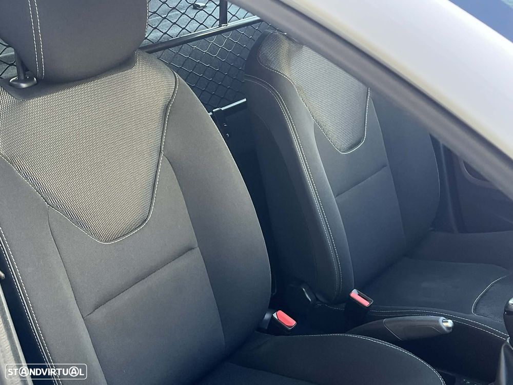 Renault Clio IV Van 1.5 dCi 75cv - 22