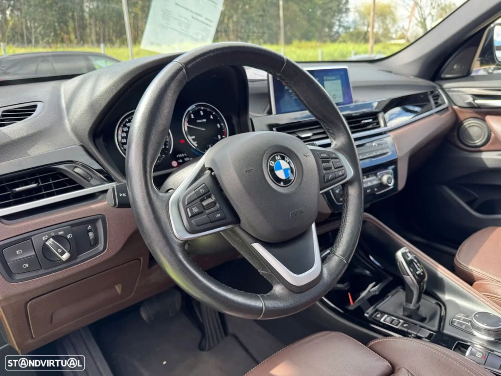 BMW X1 16 d sDrive Auto Line Sport - 34