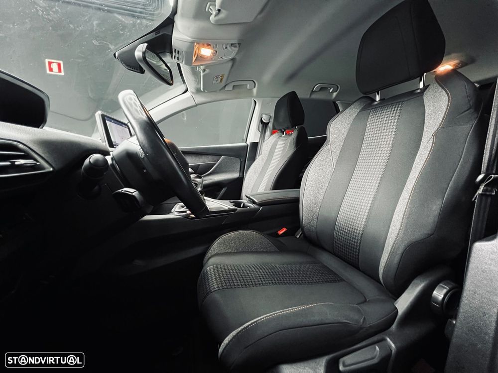 Peugeot 3008 1.5 BlueHDi Active - 29