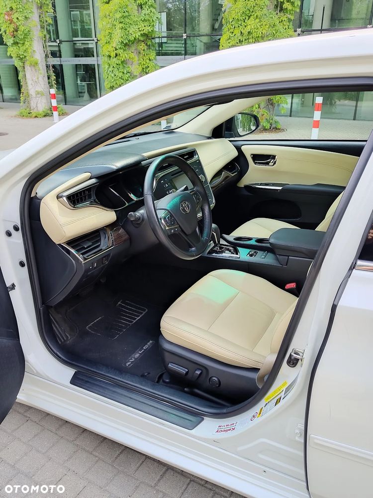 Toyota Avalon - 8