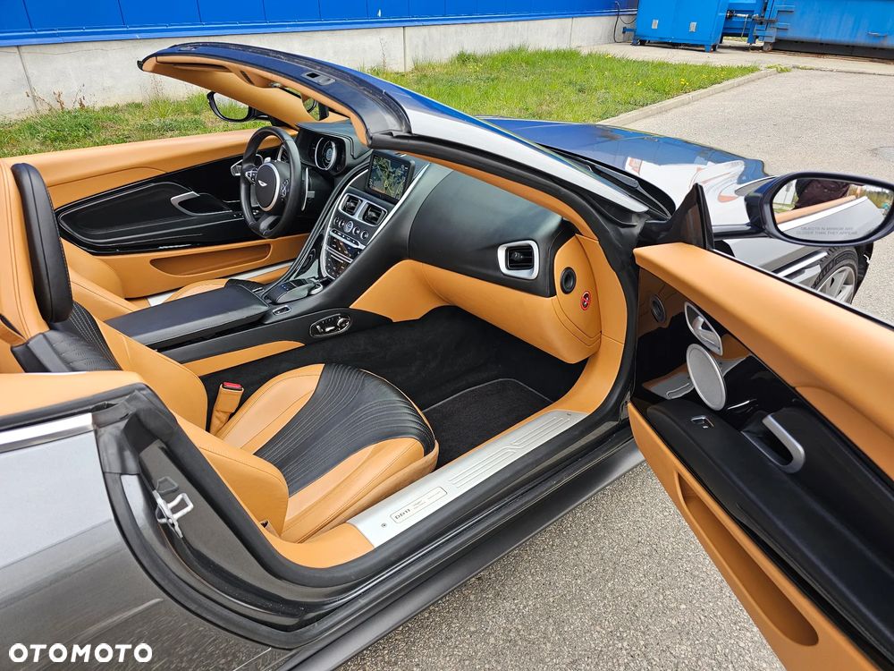 Aston Martin DB11 - 20