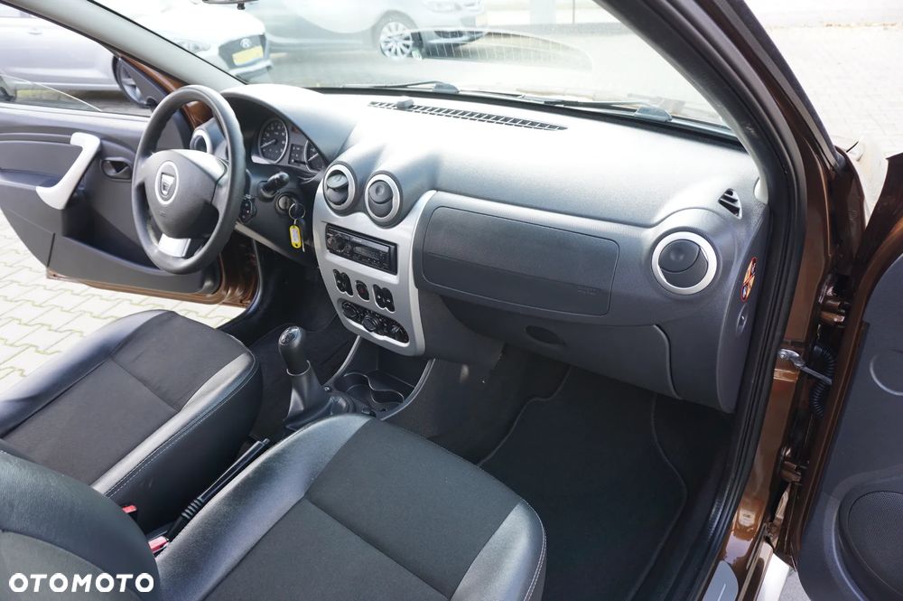 Dacia Sandero Stepway 1.6 - 28