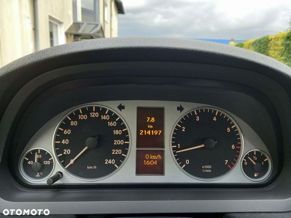 Mercedes-Benz Klasa B 170 Special Edition - 33