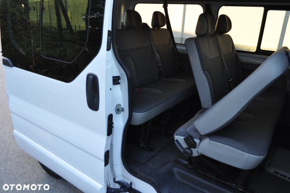 Opel Vivaro - 15