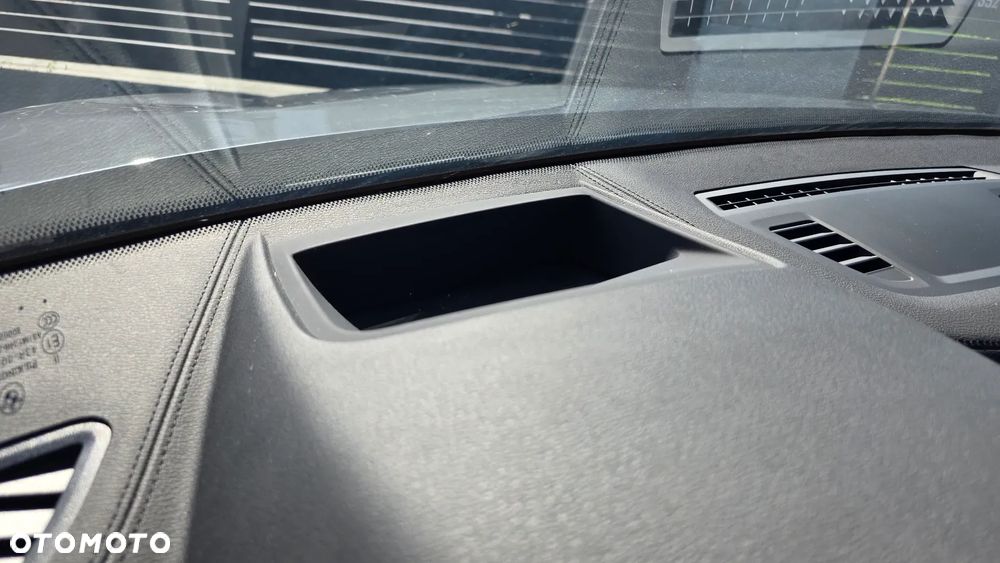 BMW X2 sDrive18i Advantage - 23