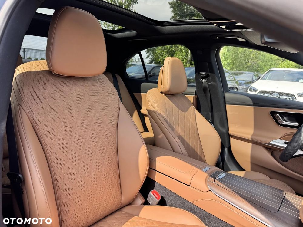 Mercedes-Benz Klasa E 220 d mHEV 4-Matic AMG 9G-Tronic - 13