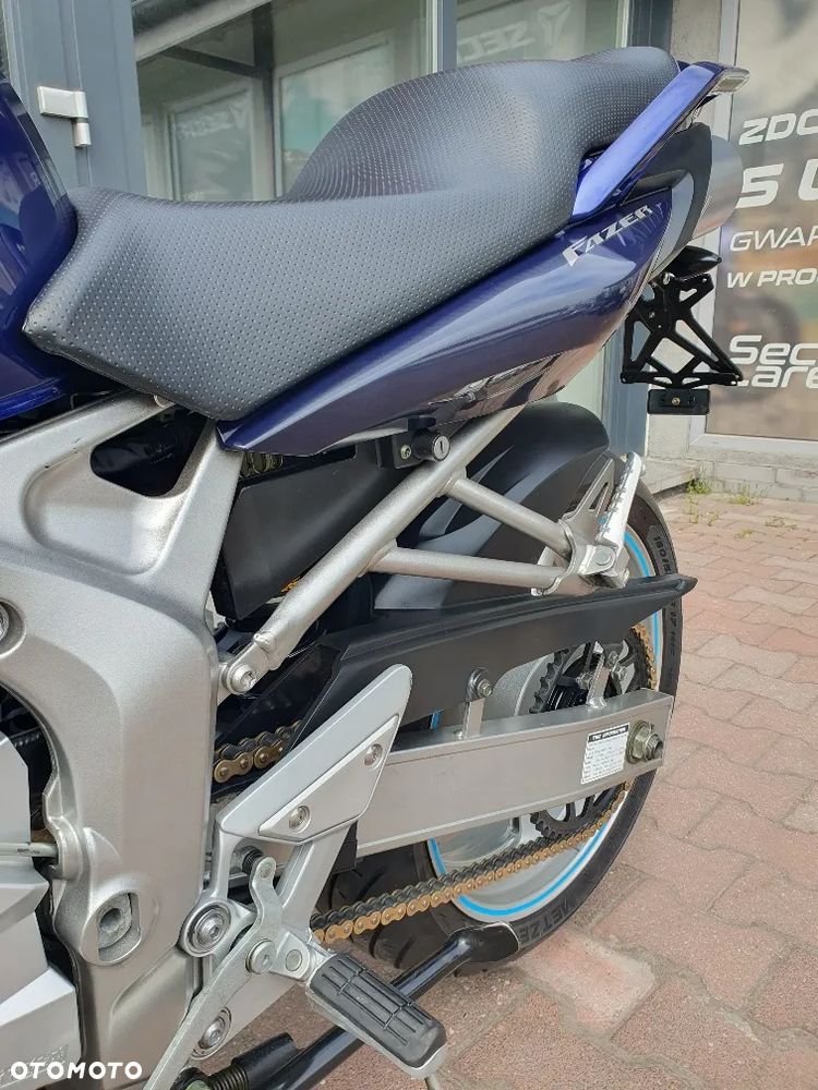 Yamaha FZ6 - 8
