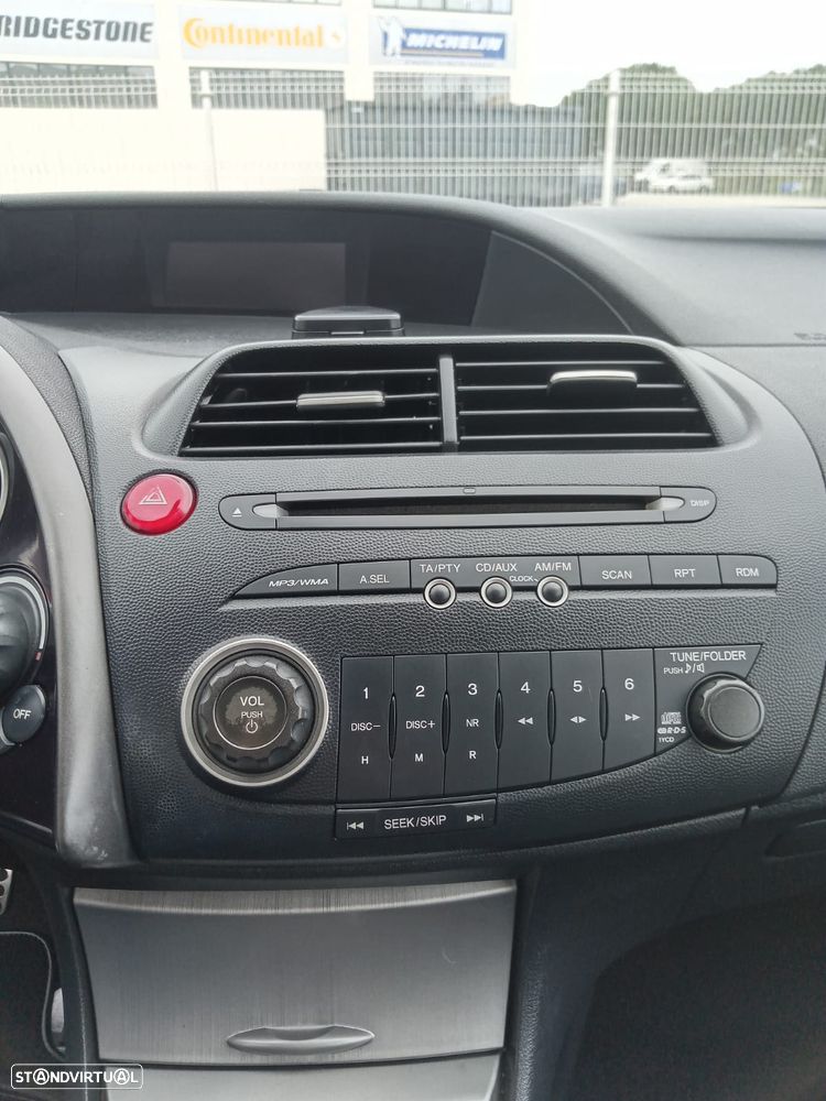 Honda Civic 1.8 Sport - 7